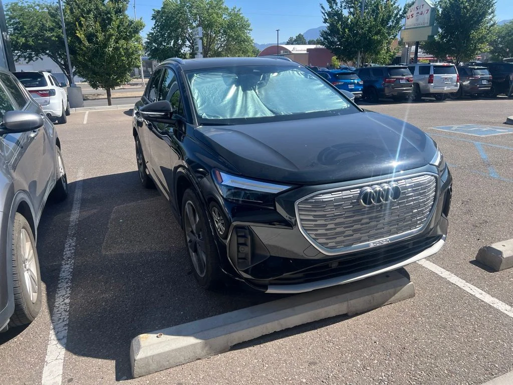 Used 2022 Black Audi Premium Plus image 4