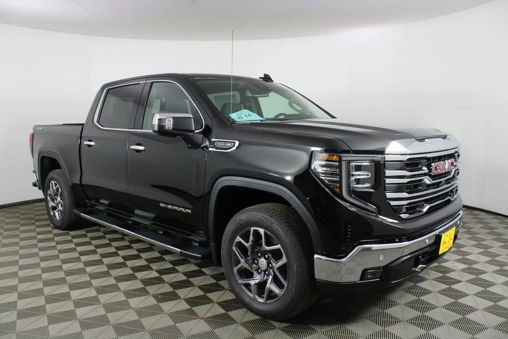 2026 GMC Sierra 4WD Crew Cab Short Box SLT's photo