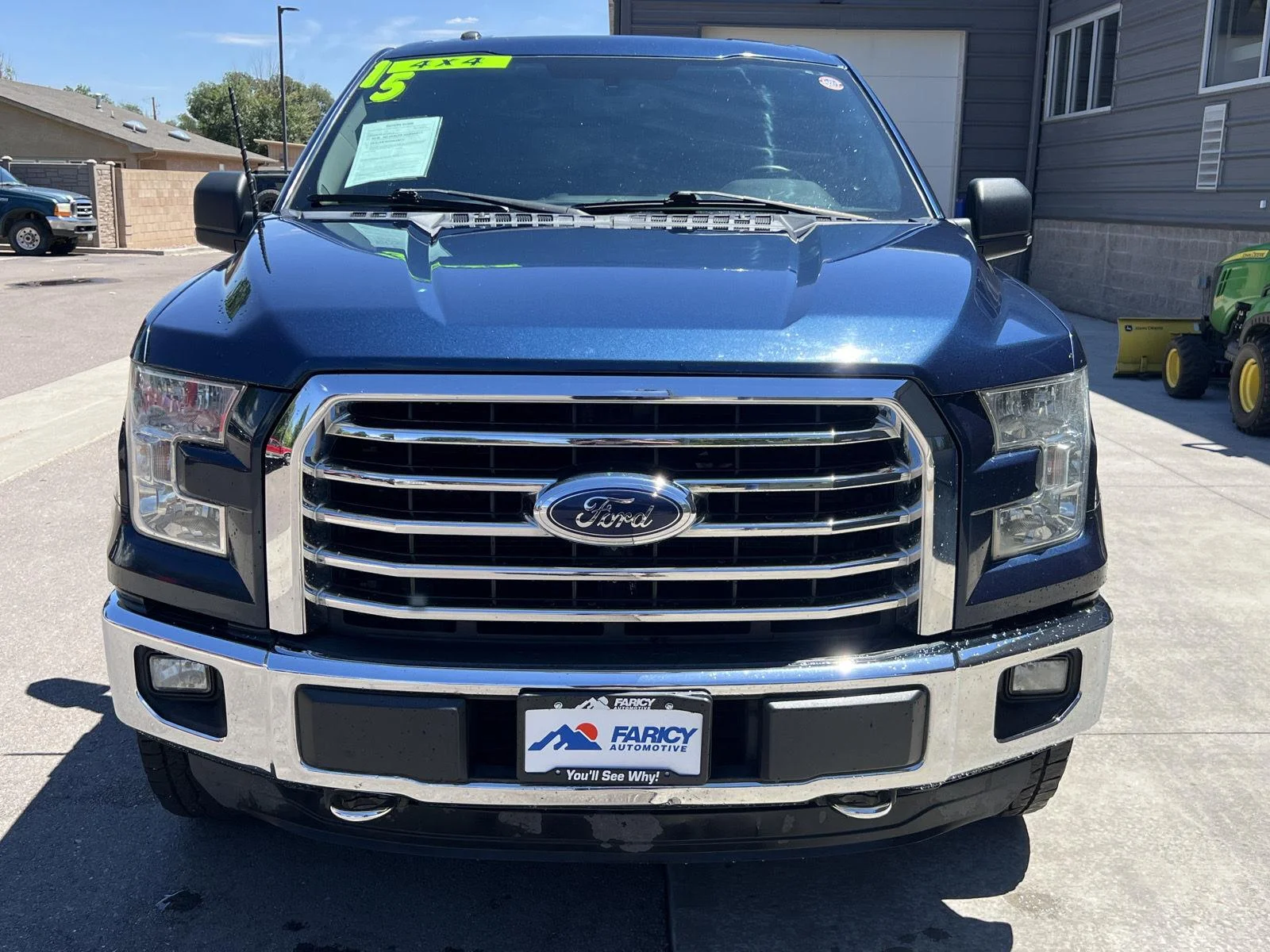 Used 2015 Blue Jeans Metallic Ford XLT image 2