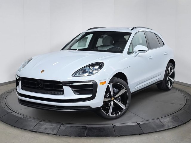 2026 Porsche Macan 