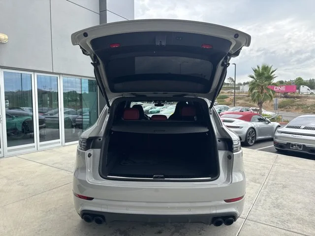 2022 Porsche Cayenne Platinum Edition - Photo 11