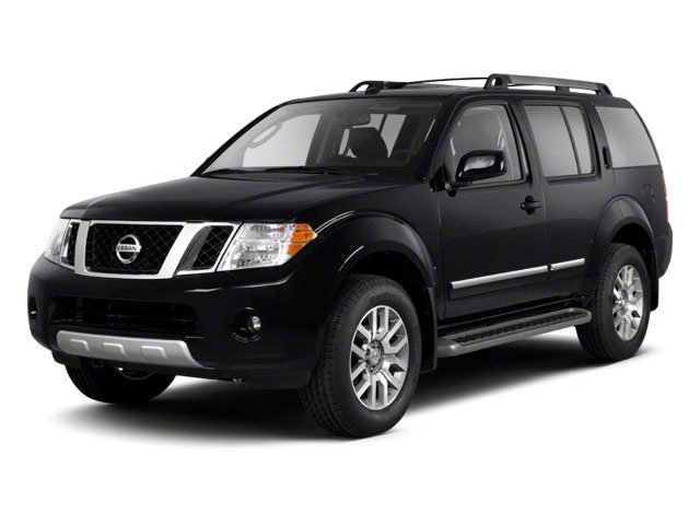 2010 Nissan Pathfinder LE 4x2's photo