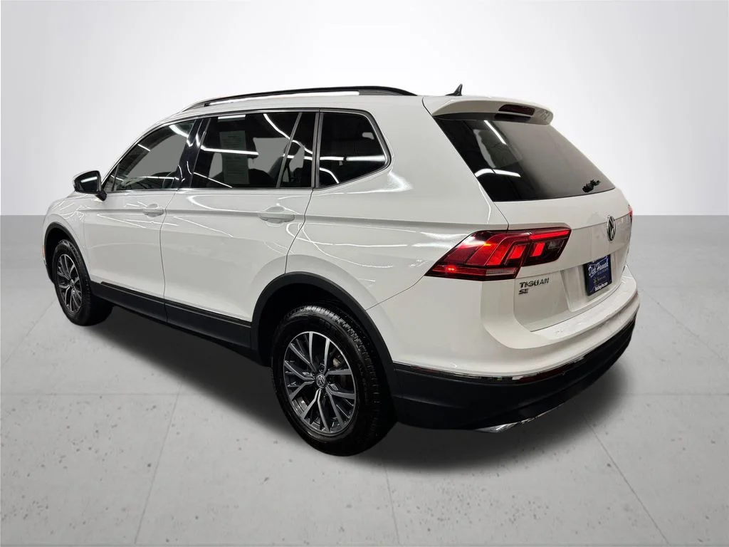 Used 2020 White Volkswagen 2.0T SE image 4