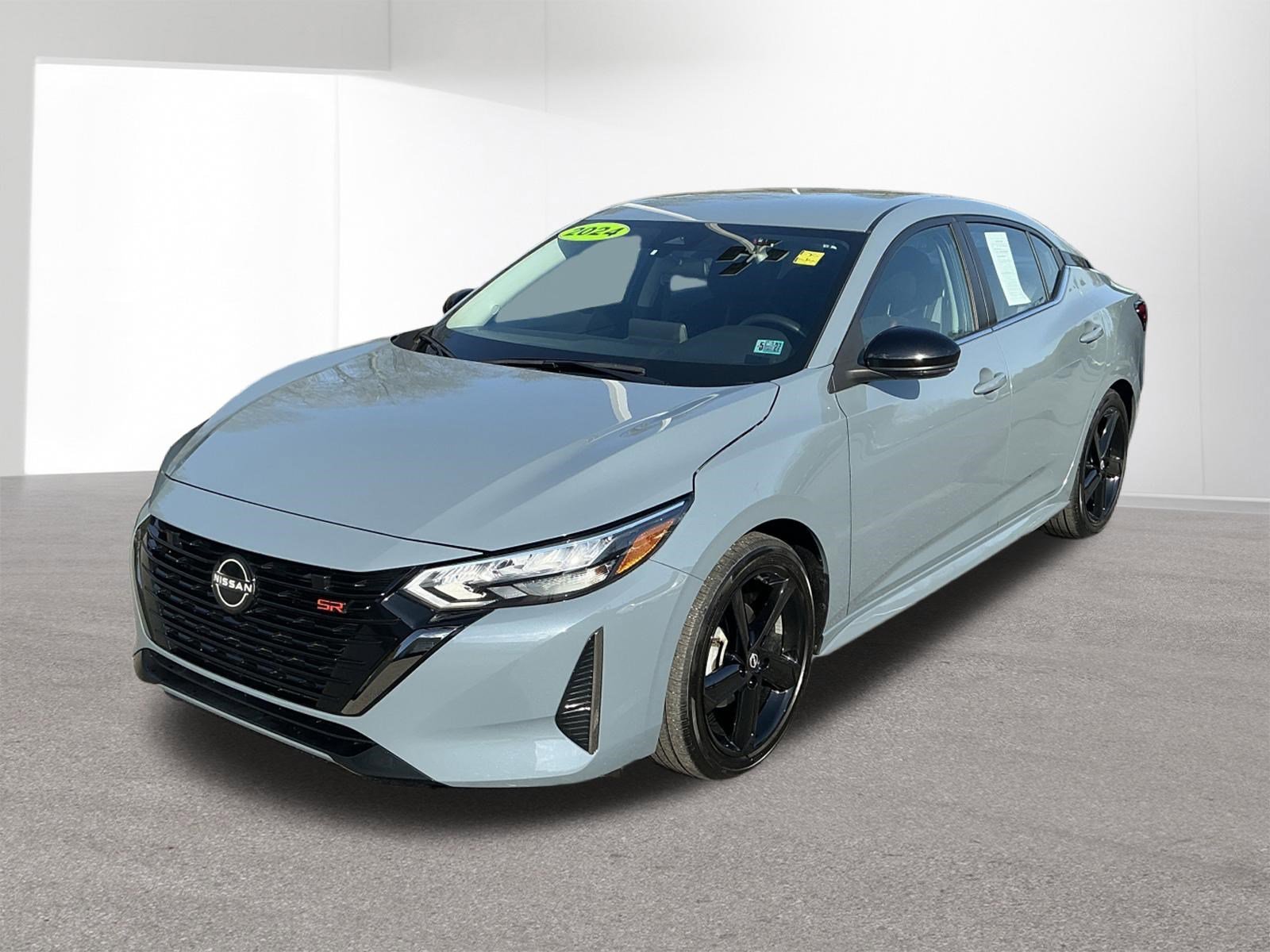 Used 2024 Atlantic Gray Metallic Nissan SR image 7