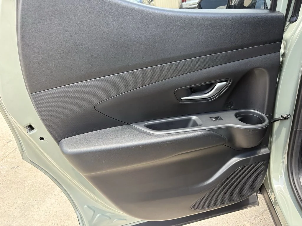 Used 2025 Sage Gray Hyundai SEL image 23