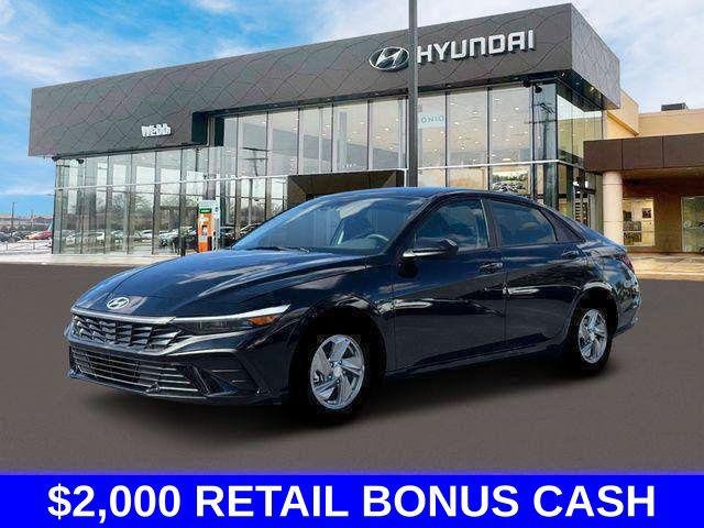 New 2026 Black Hyundai SE image 2