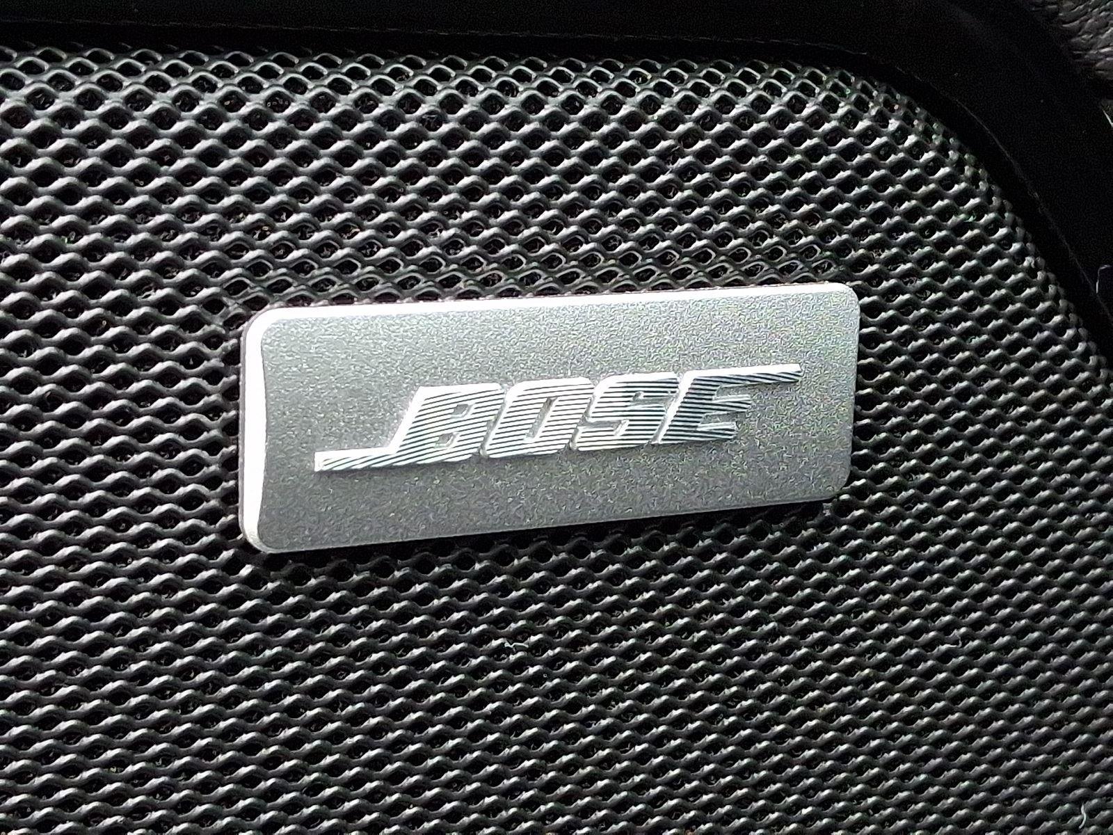 Used 2025 Summit White GMC AT4 image 25