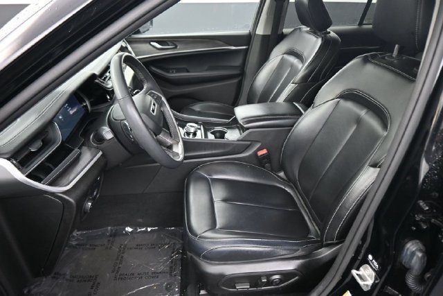 Used 2024 Black Jeep 4xe image 22