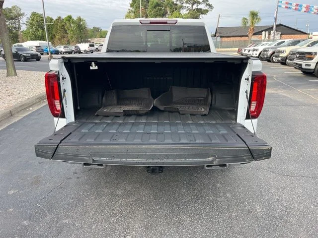 Used 2024 White GMC SLT image 32