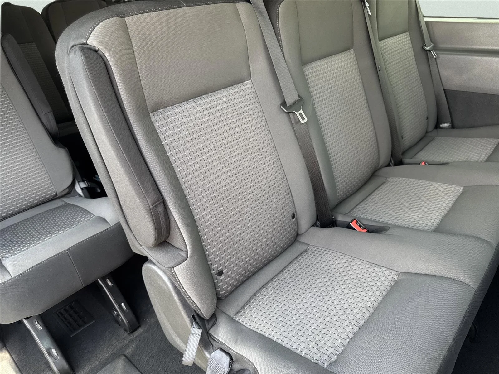 Used 2024 Oxford White Ford 350 XLT image 15