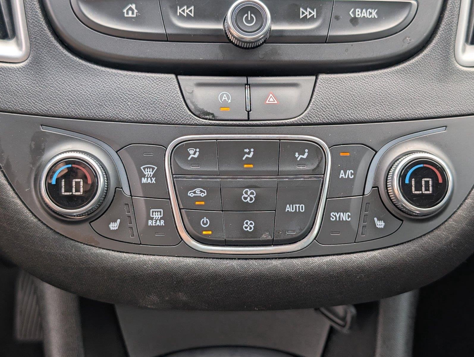 Used 2024 Summit White Chevrolet 1LT image 24