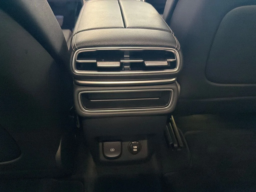 Used 2025 Black Genesis 2.5T image 16