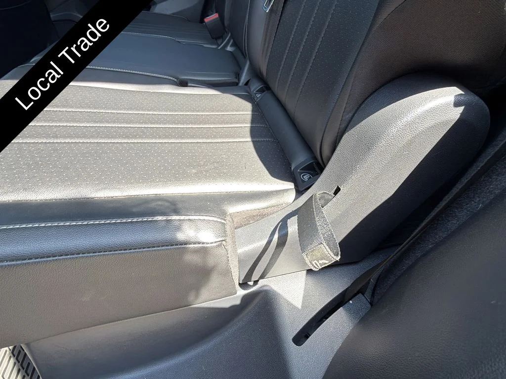 Used 2022 Platinum Gray Metallic Volkswagen 2.0T SE image 15