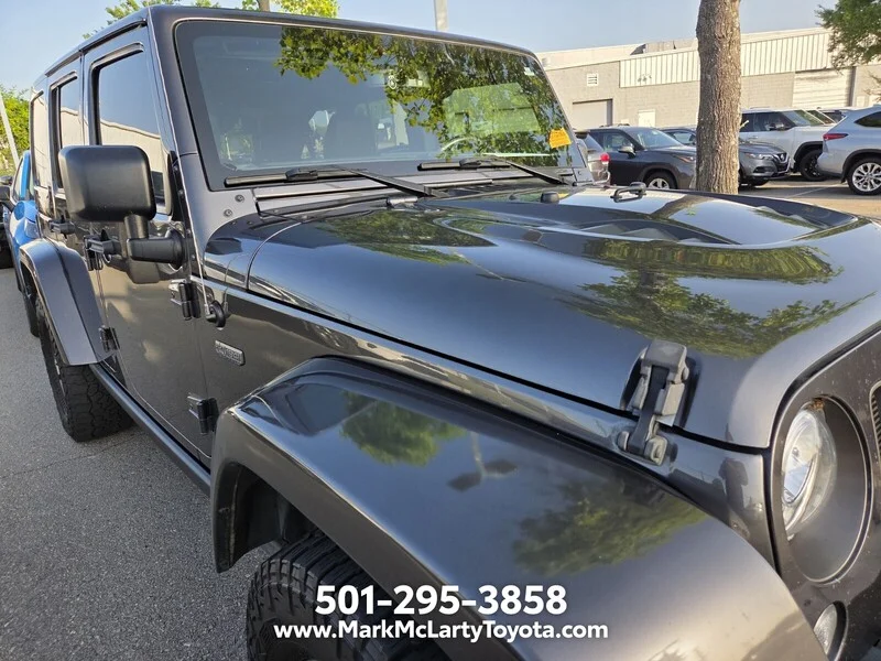 Used 2017 Crystal Metallic JEEP UNLIMITED SAHARA image 4