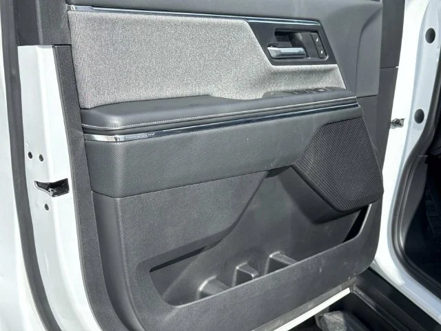 2026 GMC Sierra EV Elevation - Photo 13