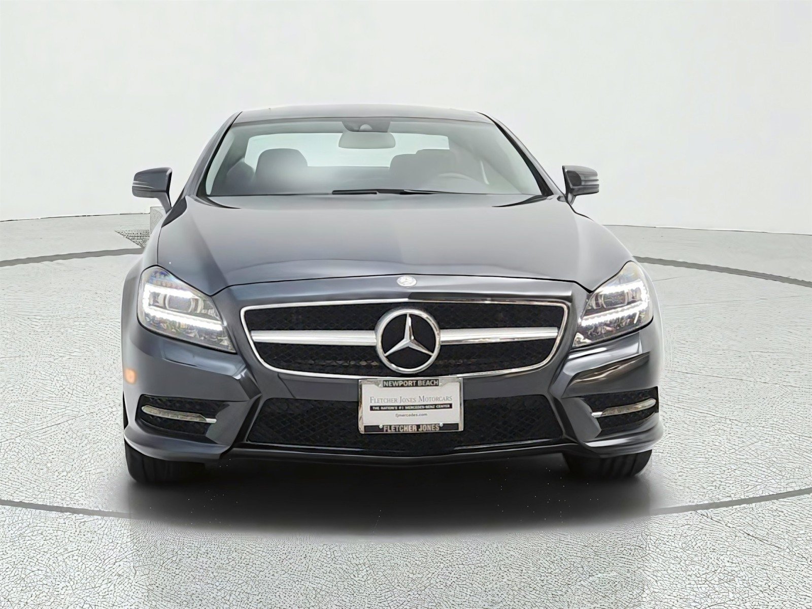 Used 2013 Steel Grey Mercedes-Benz 4dr Sdn CLS 550 RWD image 2
