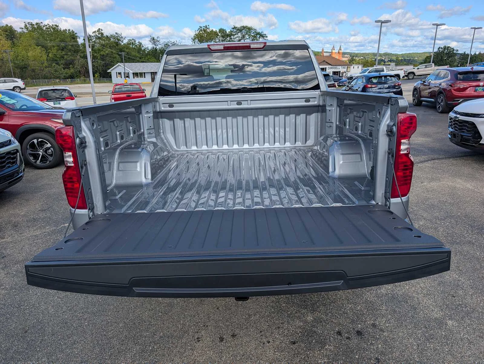 New 2026 Sterling Gray Metallic Chevrolet LT image 7