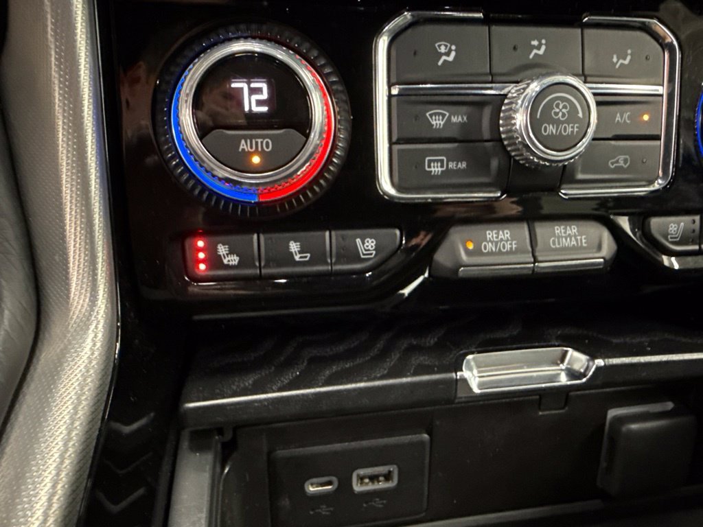 Used 2022 Black GMC Denali image 34