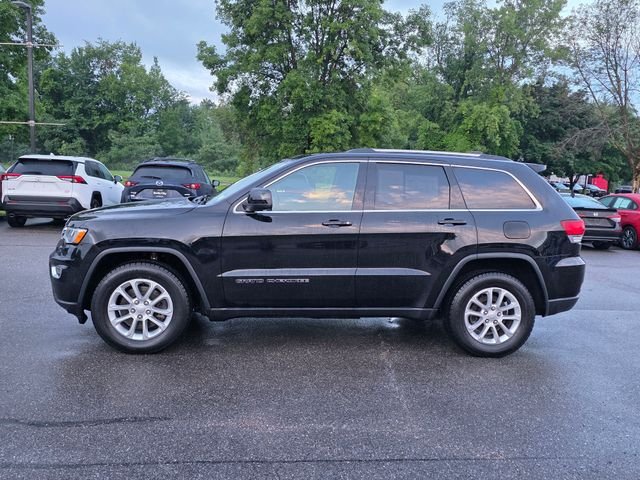 Used 2021 Diamond Black Jeep Laredo E image 5