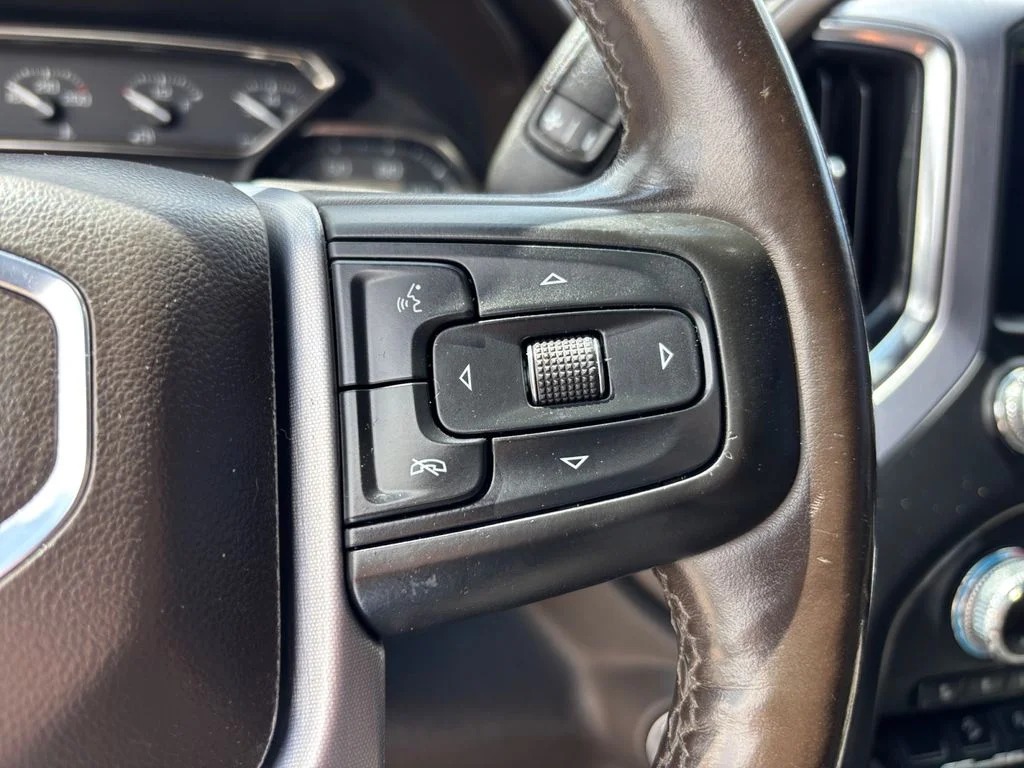 Used 2019 Red GMC SLT image 26
