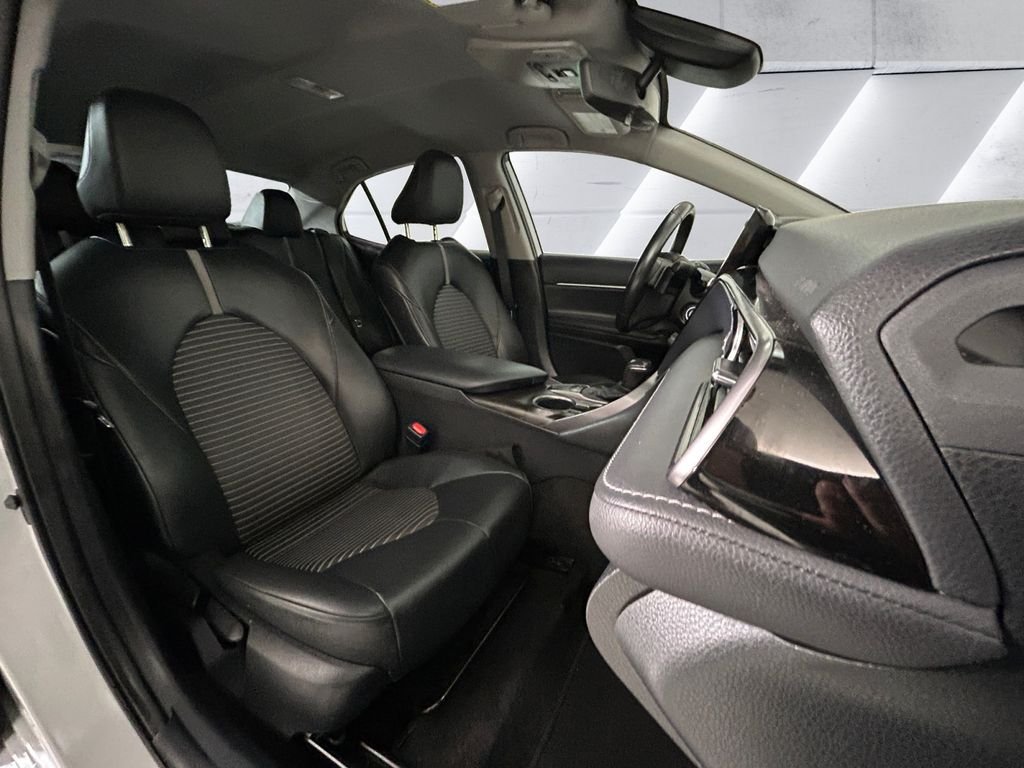 Used 2023 White Toyota SE image 14
