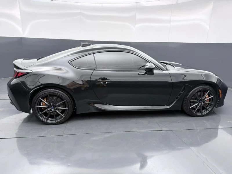 2025 Subaru BRZ tS - Photo 8