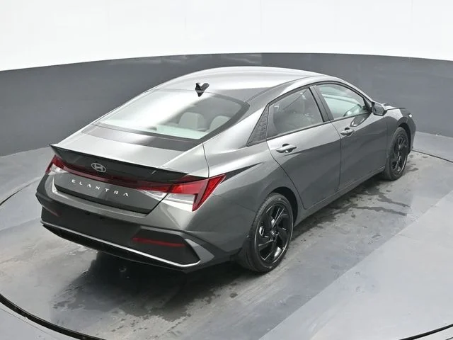 New 2026 Gray Hyundai SEL Sport image 17