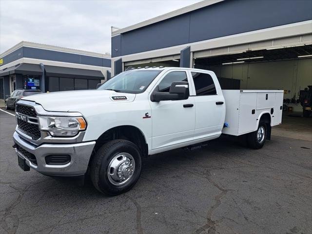 2024 RAM 3500 Tradesman 4X4 Crew Cab's photo
