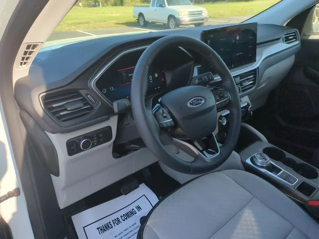 Used 2024 White Ford Active image 20