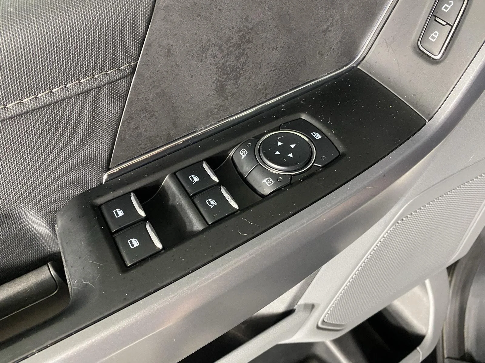 Used 2025 Agate Black Ford XLT image 14