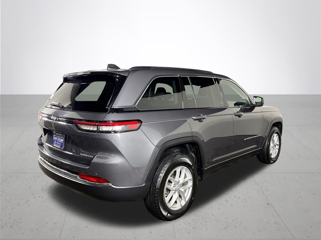 Used 2023 Gray Jeep Laredo X image 7