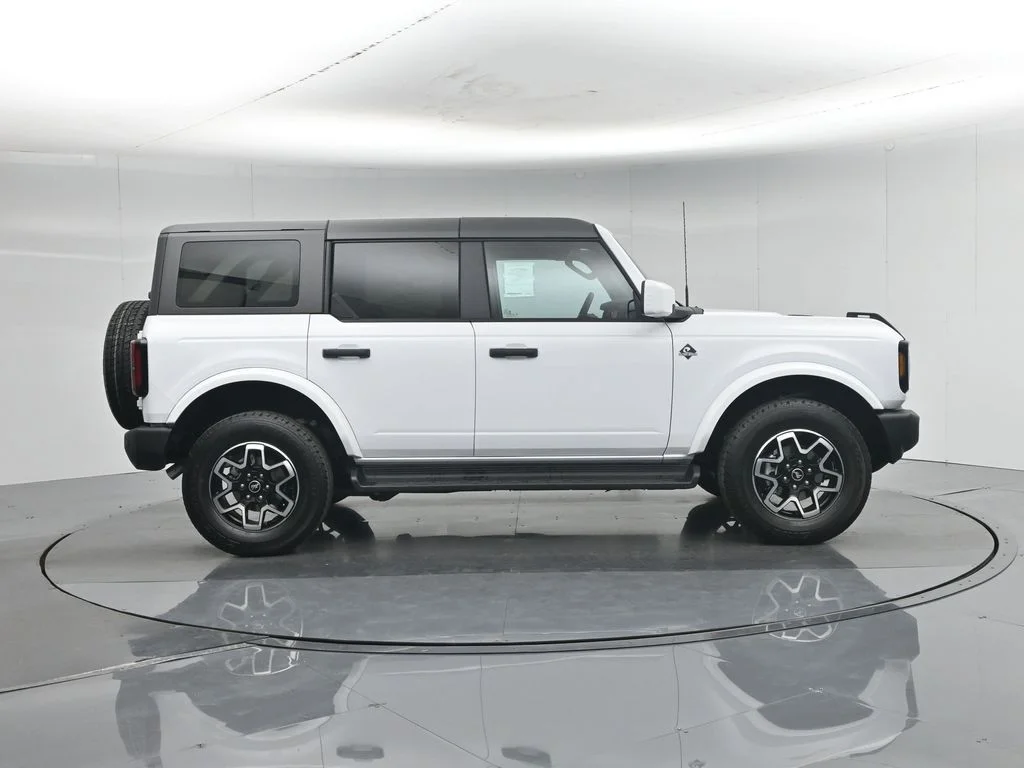 New 2026 White Ford Outer Banks image 24