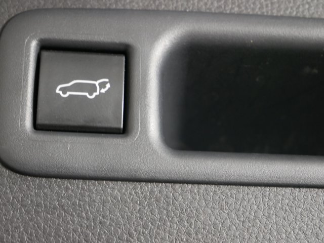 Used 2023 Wind Chill Pearl Toyota XLE image 15