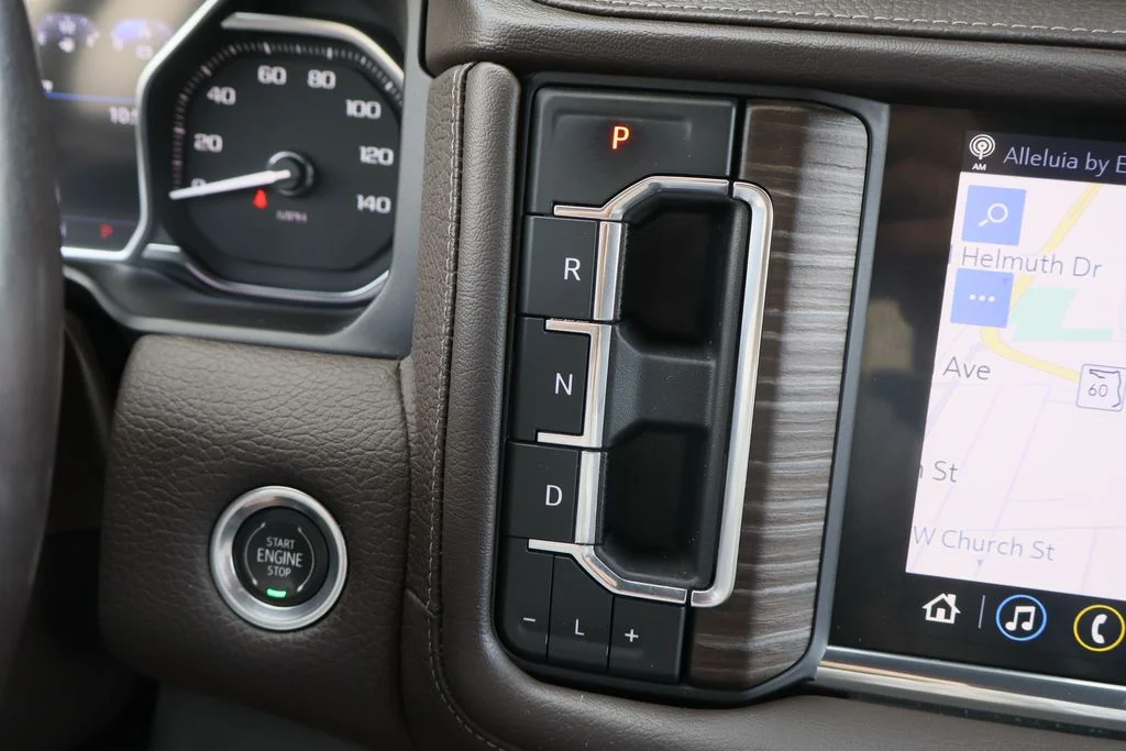 Used 2021 White GMC Denali image 19