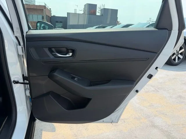 Used 2023 White Honda LX image 16