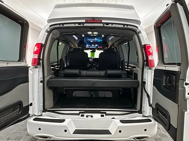 2026 GMC Savana Cargo Work Van - Photo 11