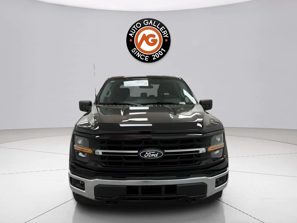 Used 2025 Black Ford XLT image 3