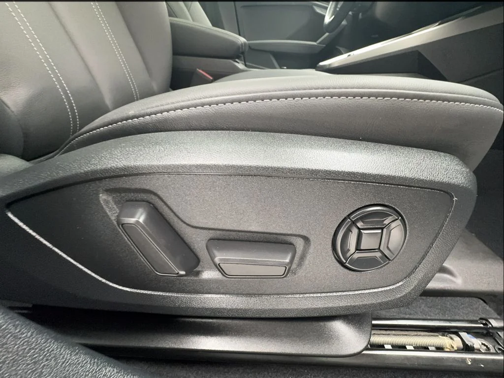 Used 2024 Black Audi  image 28