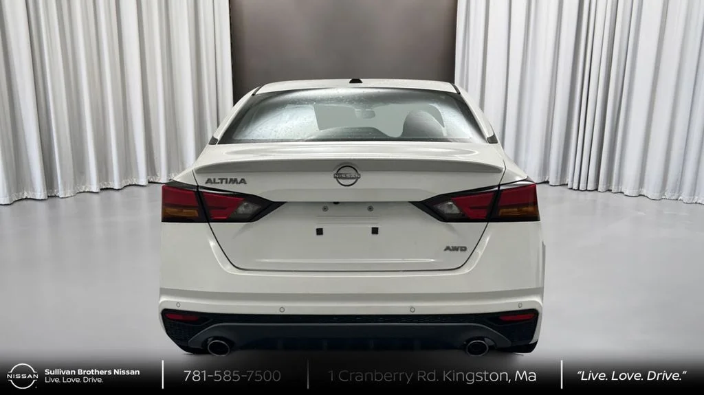 New 2026 White Nissan 2.5 SV image 6