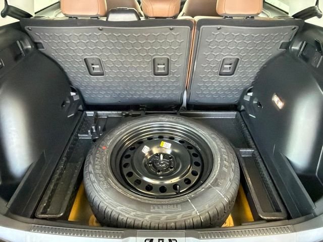 New 2026 Orange Fury Metallic Tri-Coat Ford Outer Banks® image 63