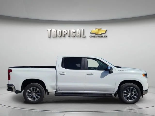 New 2026 Summit White Chevrolet LT image 6