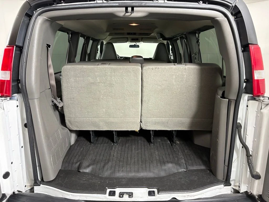 Used 2023 White Chevrolet LS image 29