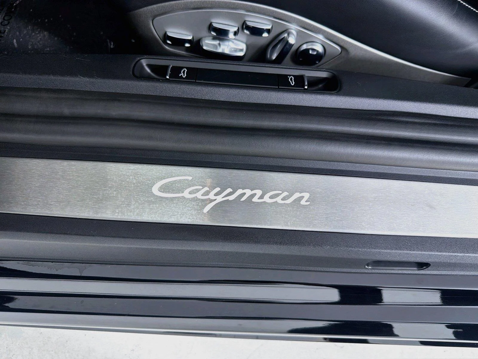 Certified Used 2024 Black Porsche Style Edition image 9