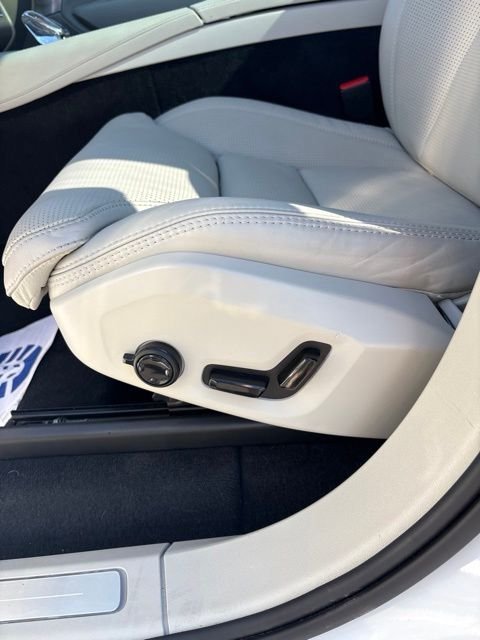 Used 2024 White Volvo Ultimate image 22