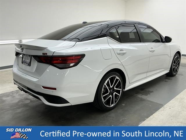 Certified Used 2025 Aspen White Tricoat/Super Black Nissan SR image 4