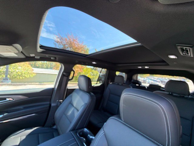 2027 Chevrolet Traverse LT - Photo 23