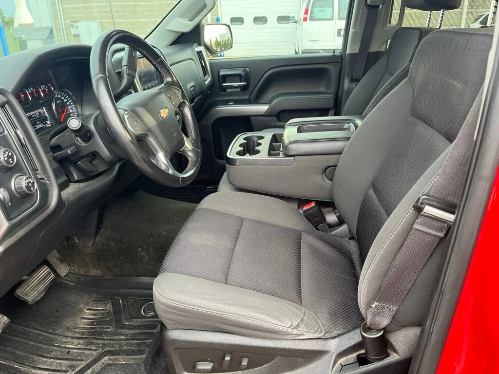 Used 2014 Red Chevrolet LT image 13