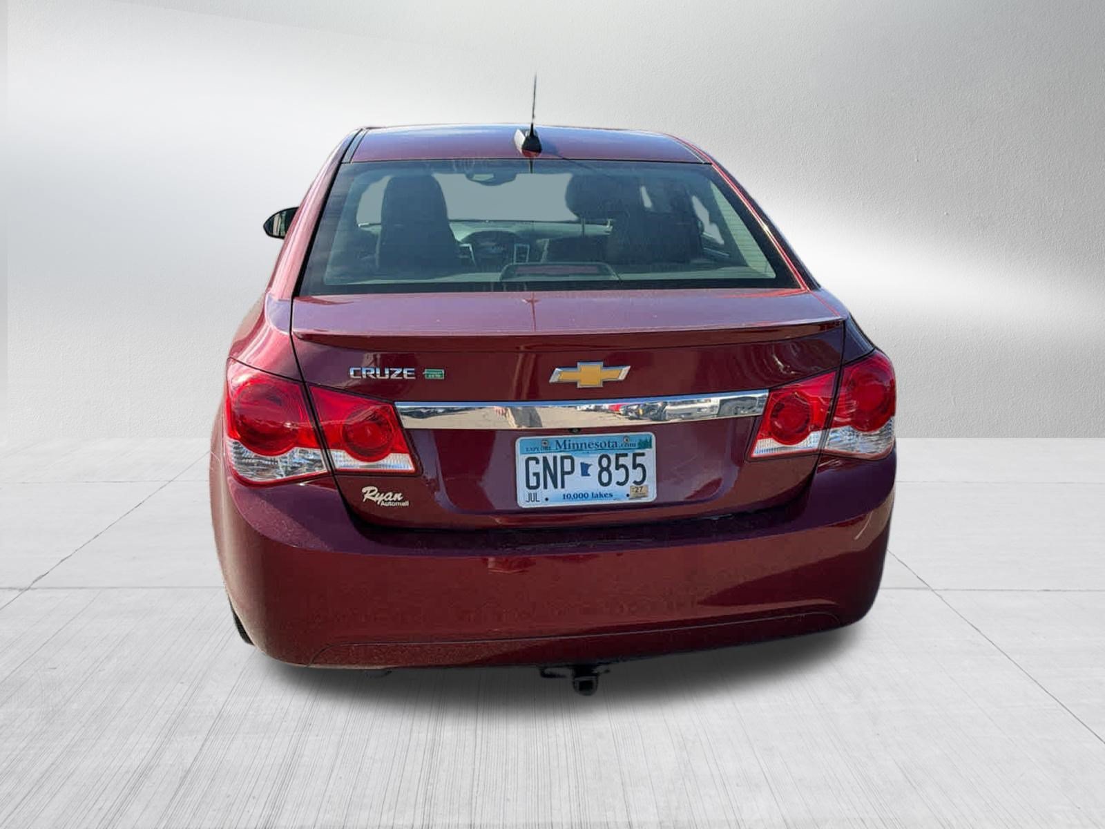 Used 2015 SIREN RED TINTCOAT Chevrolet Diesel image 6