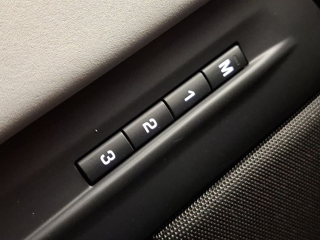 2026 Land Rover Range Rover Evoque Dynamic SE - Photo 17