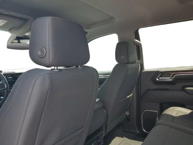 Used 2024 Summit White Chevrolet LT image 24